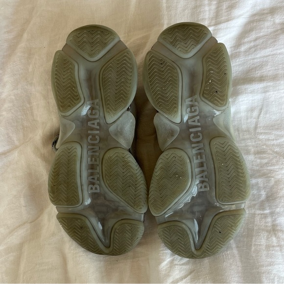 Balenciaga Triple S clear sole in sage gray/green | women’s size US 8/EU 38 - Picture 8 of 9